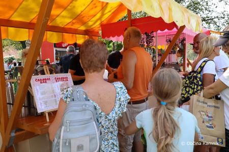 Praznični, 15. Čarobni dan z dobrodelno humanitarno noto (21)